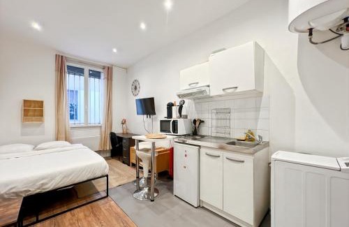 Quartier de la Folie-Mericourt Apartamento | Functional apartment, Belleville, Paris 11