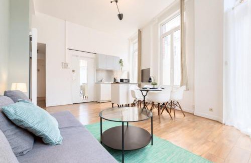 Saint-Maurice Pellevoisin Apartamento | Functional flat close to the station