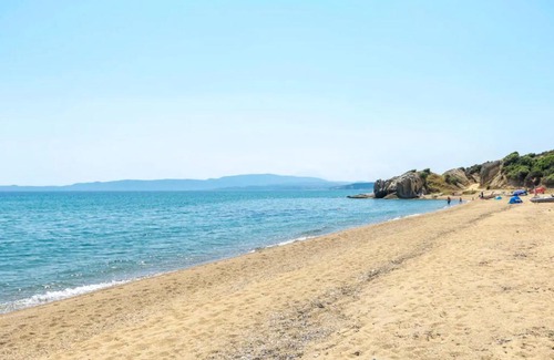 Ierissos Casa | Functional house by the sea at Ierissos