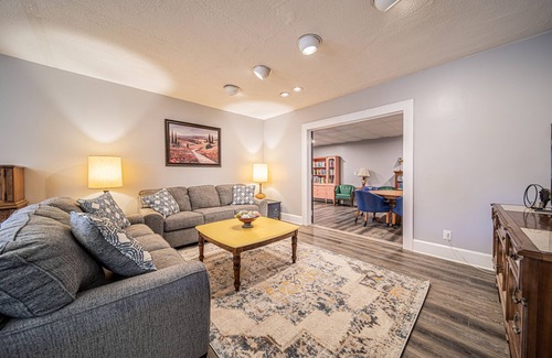 Ashtabula Apartamento | Funeral home