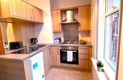 Westbourne Condominio | Funky Apartment - 5 minute walk to the beach!