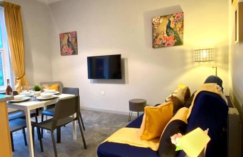 Westbourne Condominio | Funky Apartment - 5 minute walk to the beach!