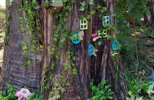 Emerald Apartamento | Chic, SC apartamento w / Fairy Garden. Puffing Billy cerca.