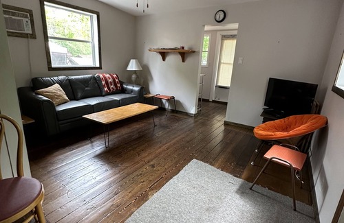 Grand Beach Cabina | Funky Cabin in Grand Beach provincial park