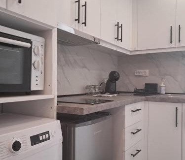 Agios Pavlos Apartamento | Funky, cute flat close t center