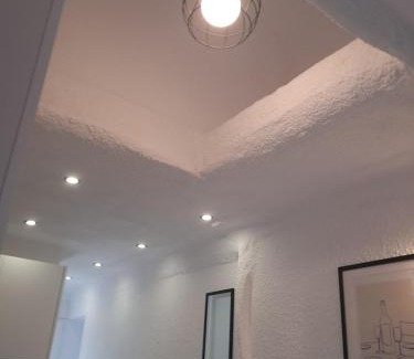 Agios Pavlos Apartamento | Funky, cute flat close t center