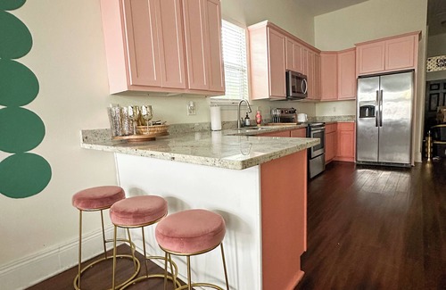 Saint Roch Casa | Funky Designed 2 Bed / 1 Bath - Walk to French Quarter in Historic NOLA