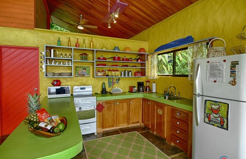 Lagunas Casa | Funky Jungalow con vista al mar! 10min a la playa!