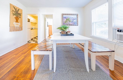Southmoreland Apartamento | Funky Midtown Art Gallery Apartment