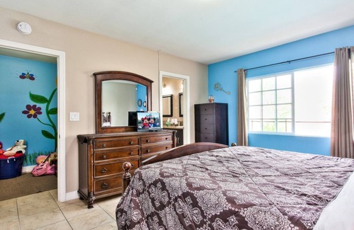 Hermosa Village Casa | Funtierland + Atlantis + Camina a Disney + Piscina privada!