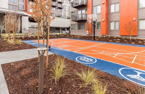Redmond Apartamento | Furnished 1BR in Redmond, Parking + Pet-Friendly