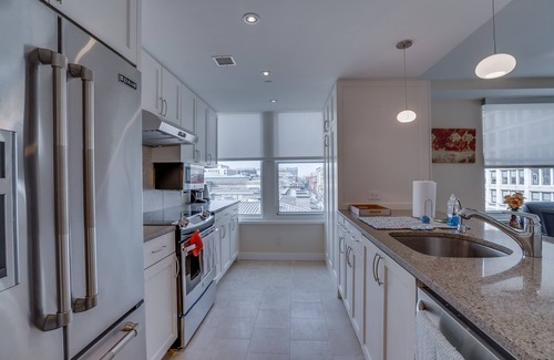 Penn Quarter Apartamento | Furnished 2 Bedroom Apartment near National Museum 2 Apts by RedAwning