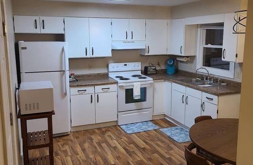 Neenah Casa | Furnished 2 bedroom with attached garage