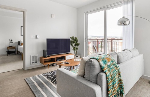 Redmond Apartamento | Furnished 2BR in Redmond, Parking + Pet-Friendly