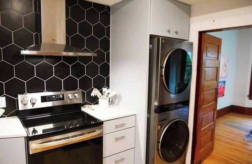 Hudson Casa | Furnished 3BR Corporate Rental, Walk to Downtown Hudson, 21 minutes to St. Paul