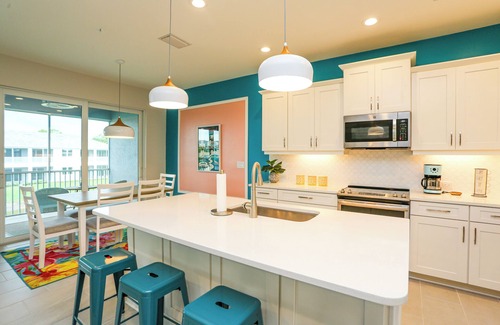 Naples Casa | FURNISHED ANNUAL OR SEASONAL RENTAL - 3BED/2BATH - FURNISHED-LAKE VIEW