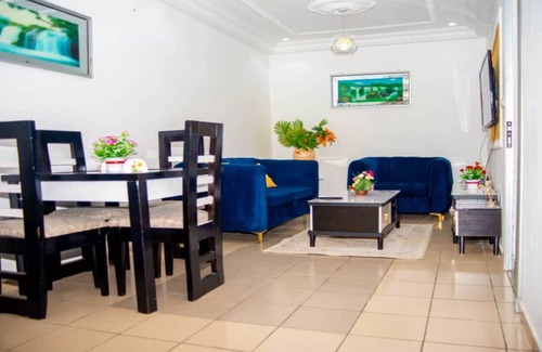 Douala Apartamento | Furnished apartment Fustel City, Wifi, TV channels, janitor