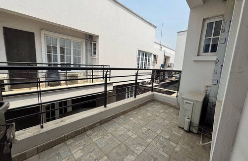 Utako Casa | FURNISHED APARTMENTS Duplex
