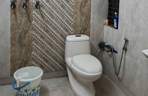 New Delhi Apartamento | Furnished Apt Action Balaji Hospital Paschim Vihar