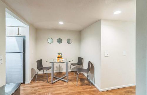 Harlow Apartamento | Furnished Cozy Retreat Minutes from Autzen Stadium