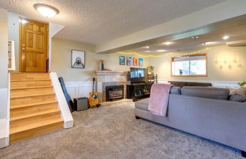 Thornton Casa | Furnished Deck and Fire Pit Thornton Family Retreat