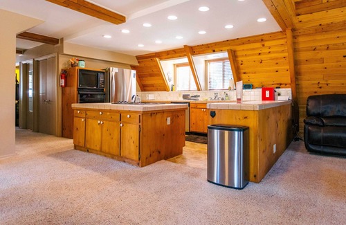 Happy Jack Cabina | Furnished Deck + Fire Pit: Happy Jack Cabin