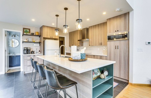 Castle Rock Casa | Furnished Deck, Mountain View: Castle Rock Home!