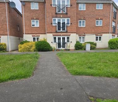 Cradley Casa | Furnished double room