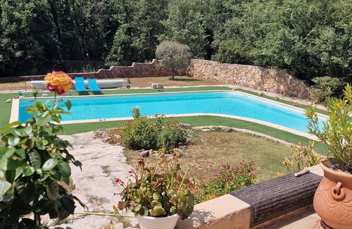 Tourves Apartamento | Furnished duplex Xcoquine Spa & pool