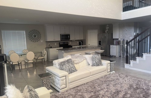 Katy Casa | Furnished Luxury4-Bedroom home in Katy, Tx