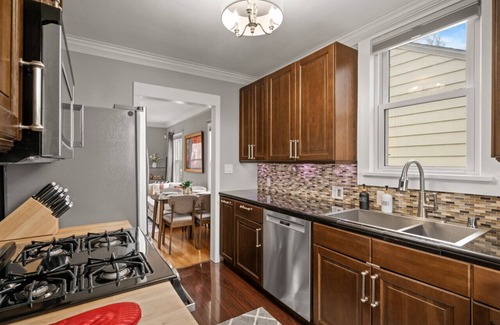 St. Louis Park Casa | Furnished Oasis in Sought-After Browndale: Walk to Lakes & More!