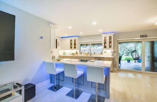 Lighthouse Point Casa | Furnished Patio + Gas Grill: Deerfield Beach Home