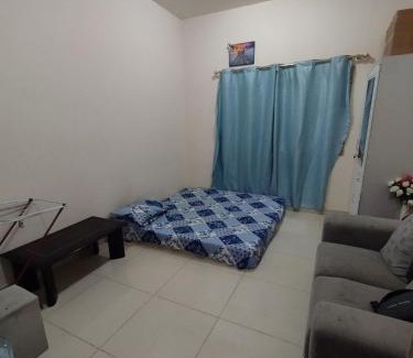 Al Qasimia Apartamento | Furnished room