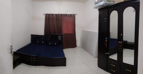 Al Qasimia Apartamento | Furnished room