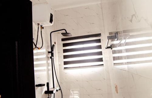 Ibadan Apartamento | Furnished studio apartment in a secure and serene part of Ibadan
