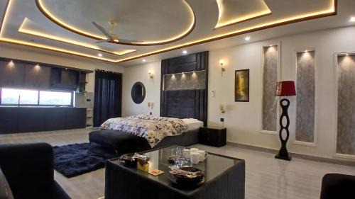Multan Apartamento | Furnished Studio Apartment For Rent