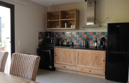 Oppede Casa | Turista amueblado 4 * para 2-3 personas, piscina y vistas al Luberon