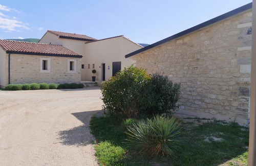 Oppede Casa | Turista amueblado 4 * para 2-3 personas, piscina y vistas al Luberon