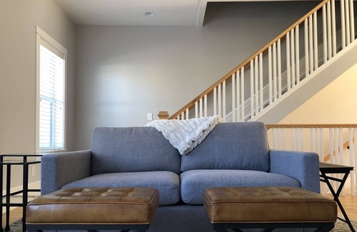 Louisville Casa | Furnished Townhome in Downtown Louisville