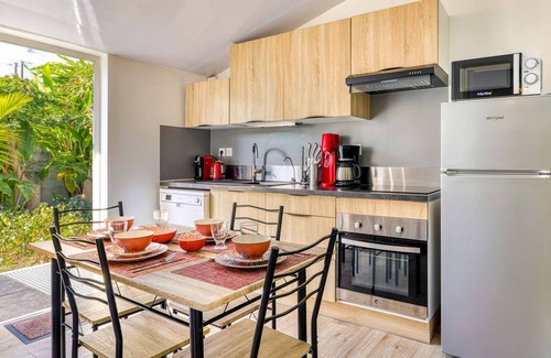 Petite-ÃŽle Apartamento | Apartamento-Familiar-Baño privado con bañera-Vista al Mar