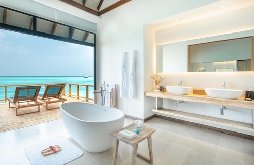 Fushifaru Complejo | Fushifaru Maldives 50% off on sea plane roundtrip 04 nights & above
