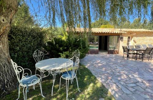 Fuveau Casa | FUVOLEA, Maison de vacances à 15 min du centre d'Aix-en-Provence, piscine chauffée en saison - jardin - parking privé gratuit
