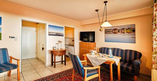 Horumersiel Apartamento | "FW Sonnenschein mit Pool, Balkon, Fahrrad und WLAN"