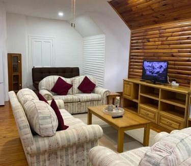 Kloof Apartamento | “Fyndraai” the home away from home