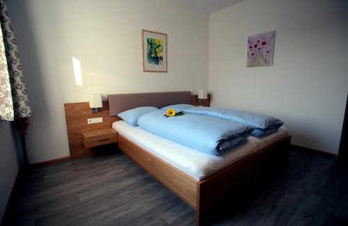 Bad Wimsbach-Neydharting Cama Y Desayuno | Gästehaus Watschinger
