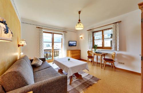 Unterammergau Casa | Gästehaus-Bauernhof Buchwieser