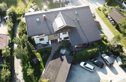 Wallgau Apartamento | Gästehaus Bergkristall
