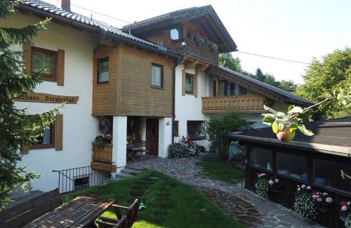 Wallgau Apartamento | Gästehaus Bergkristall