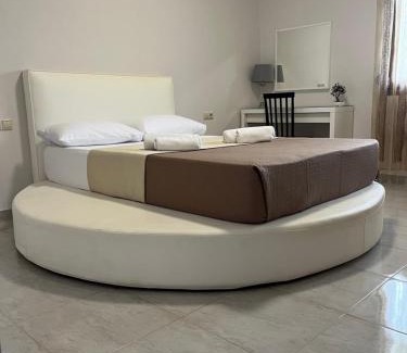 Paralia Dionysiou Apartamento | Gästehaus Dimitra
