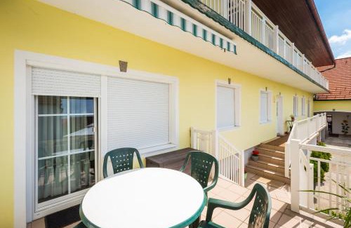 Morbisch am See Casa | Gästehaus - Doris - Wenzl